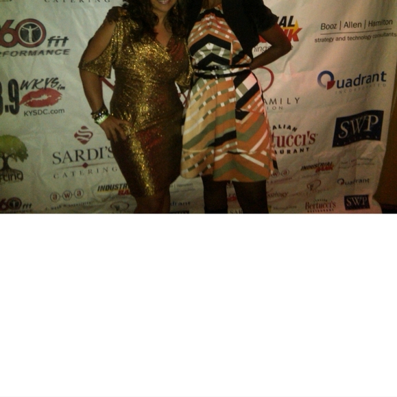 Black and Gold Dress - Picture 5 of 5